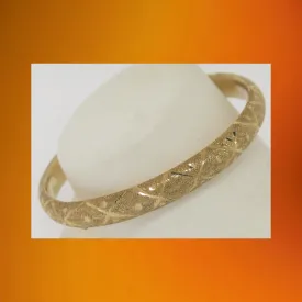 14K Yellow Gold 7" Hollow Textured Bangle Bracelet Preowned Jewelry