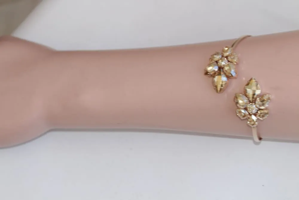 CHAMPAGNE CUFF