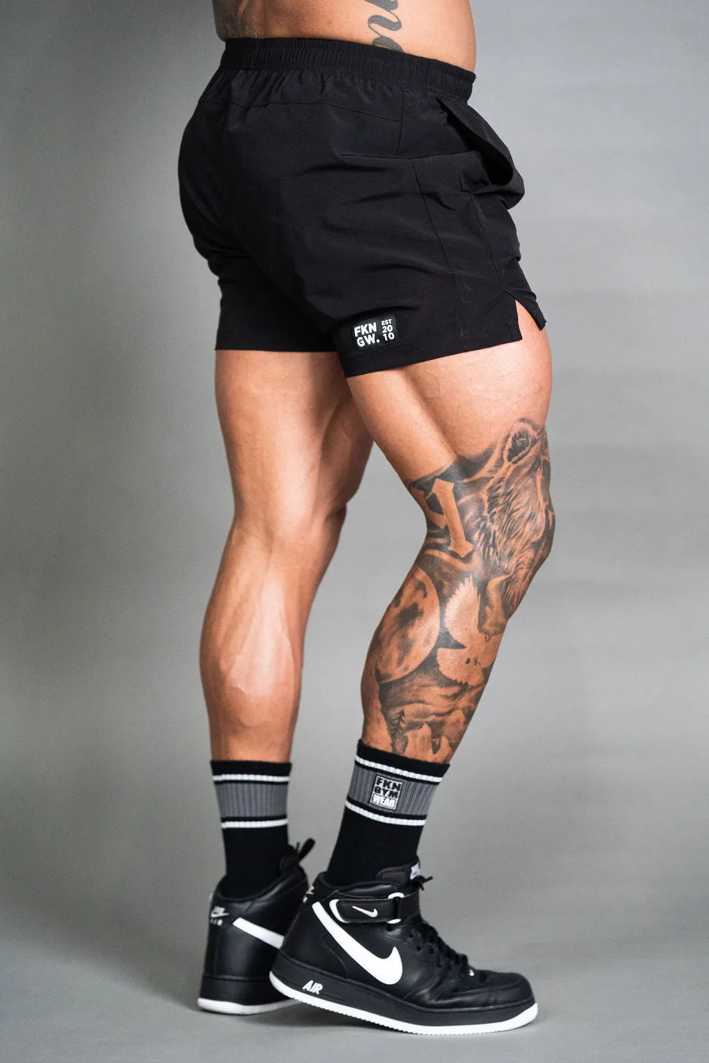 Classic Gym Crew Socks | Black / Grey / White Striped