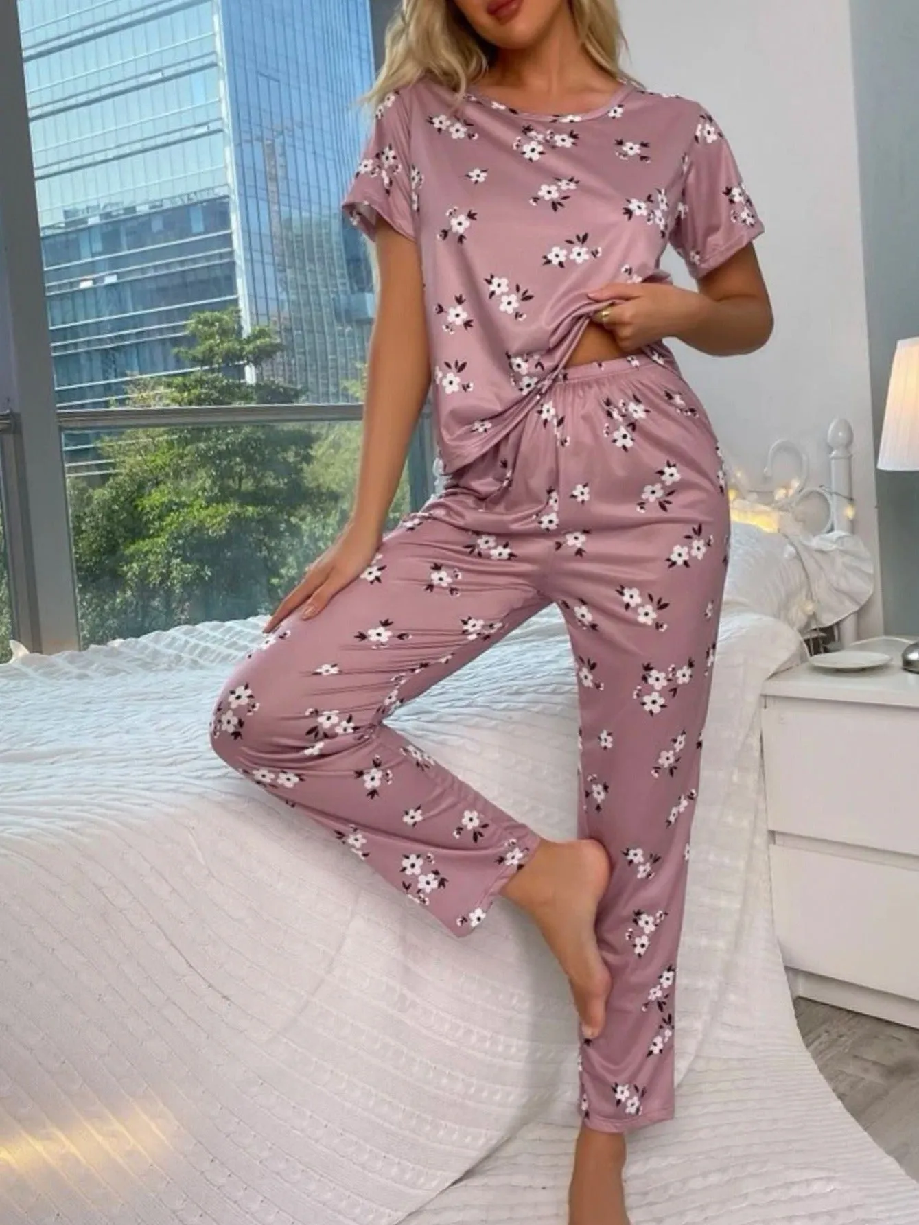 Women's Two-piece Set Allover Comfortable Floral Print Short Sleeve Pants Pajama Sets